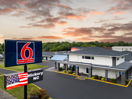 Studio 6 Hickory NC - Exterior